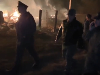 Министр МЧС прошелся по сгоревшим населенным пунктам в Рязанской области