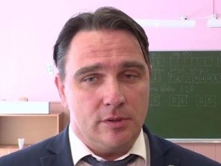 Экс-глава министерства образования Архангельской области признался в развратных действиях в отношении школьниц
