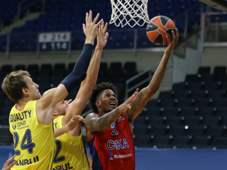 Баскетбольный ЦСКА обыграл "Басконию" и поднялся на четвертое место в Евролиге