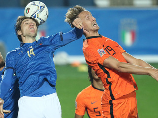 Футболисты Италии и Нидерландов поделили очки в Лиге наций