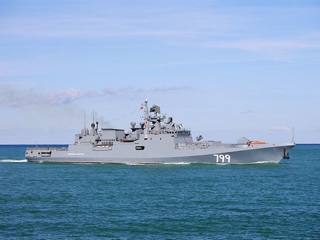 Фрегат "Адмирал Макаров" возвращается из Средиземного моря в Севастополь