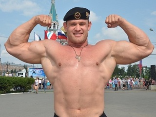Омский силач Михаил Шивляков установил новый мировой рекорд