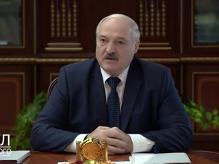 Порвут на куски: Лукашенко рассказал, что будет, если он уйдет