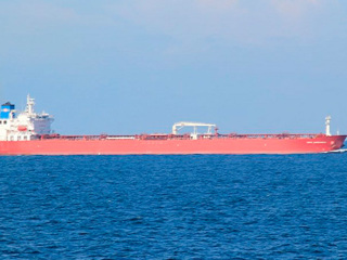 У британского острова Уайт могли захватить танкер