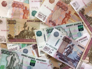 Жительницу Мурманска обокрали на 65 тысяч рублей