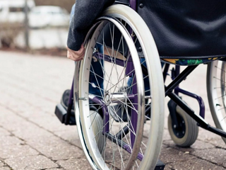 Ограбившие инвалида-колясочника новосибирцы получили сроки