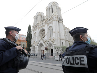 Скандальный французский закон о полиции полностью перепишут