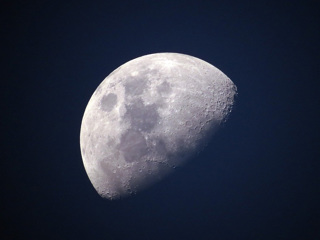 "Роскосмос" рассказал, почему трудно выбить деньги для полета на Луну