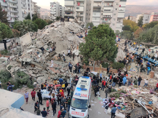 Анкара и Афины готовы помочь друг другу после землетрясения