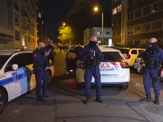 Во Франции убита женщина, напавшая на полицейского с ножом