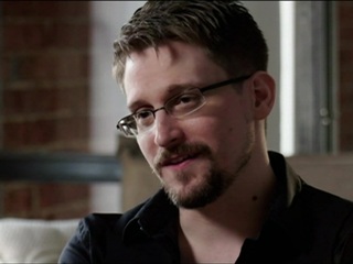 Сноуден: если у вас есть смартфон, о безопасности можно забыть