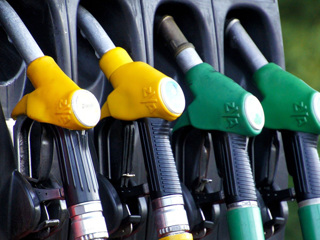 Биржевые цены дизтоплива и бензина обновили рекорд