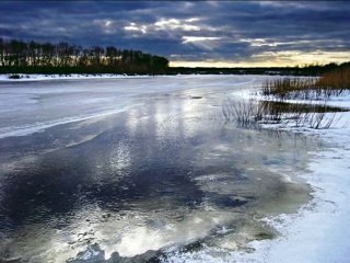 Лед на реках Иркутской области нарастает медленнее обычного