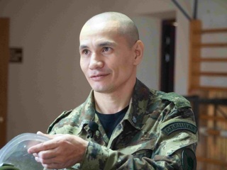 Алтайский спецназовец без остановок пробежал 100 километров