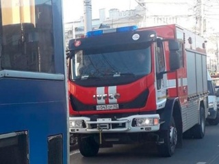 В центре Калуги автобус протаранил троллейбус, пострадали трое