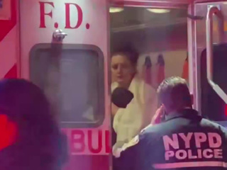 Вооруженные грабители взяли в заложники мать с ребенком в Нью-Йорке