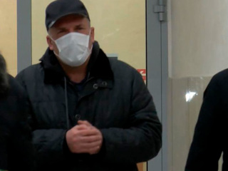Адвокат: Михаил Мень не признает вину