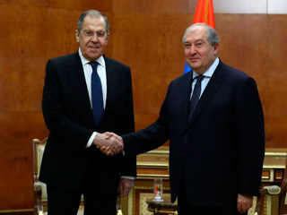 Лавров встретился с президентом, премьером и главой МИД Армении