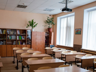 Пять школ Томска вернулись к очной форме обучения