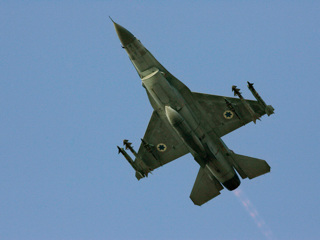Израильская авиация ударила по сирийскому научному центру