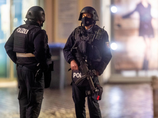 Карантин под Берлином: найдены пять тел с различными ранениями