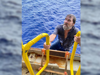 Двое суток в воде: американский яхтсмен выжил без спасательного жилета