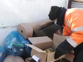 Тело новорожденного нашли в мусорном баке в Чите