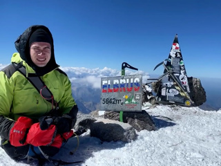 Известный уфимский блогер планирует на руках покорить Гималаи