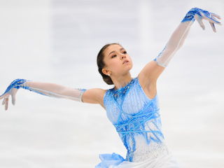 Фигуристка Валиева превзошла два мировых рекорда и выиграла этап Кубка России