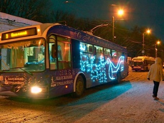 Новогодний экскурсионный троллейбус появится в Калуге