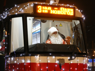 На следующей неделе по Нижнему Новгороду начнут курсировать новогодние трамваи