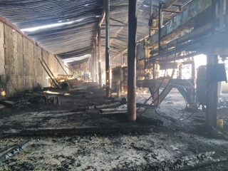 В результате пожара на автостоянке в Волжском районе погиб человек