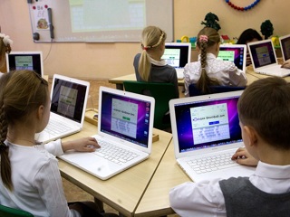 Сельская школа в Башкирии получила 30 ноутбуков и МФУ