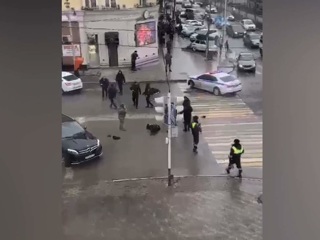 Стали известны имена напавших на полицейских в центре Грозного