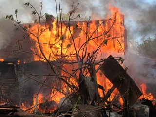 В Крыму потушен пожар рядом с ковидным госпиталем