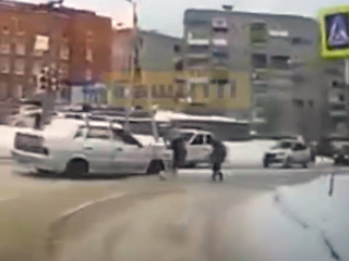 Шла на зеленый: в Башкирии водитель сбил на "зебре" 9-летнюю девочку