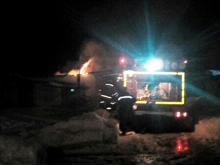 В Костроме мужчина заживо сгорел в своей машине