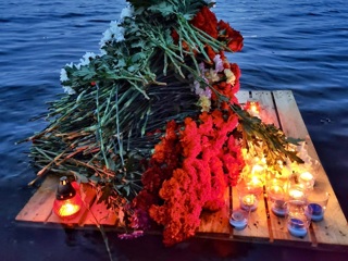 Тела моряков затонувшей в Баренцевом море "Онеги" не найдены