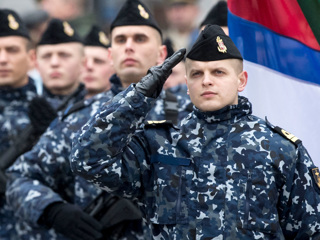 Литовцев ждет всеобщий призыв в армию