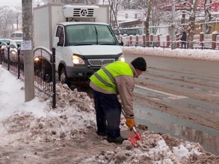 1850 кубометров снега вывезено за сутки с улиц Калуги