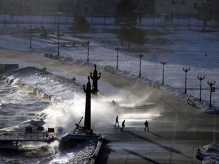 В Новороссийске объявлено штормовое предупреждение