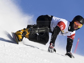 Сноубордисты Логинов и Надыршина завоевали бронзу Кубка мира