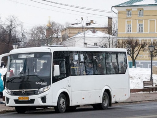 В Костроме перевозчиков будут наказывать за мерзнущих на остановках пассажиров