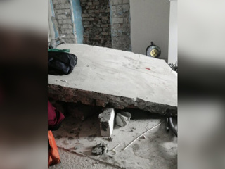 СК начал проверку гибели мужчины из-за обрушения стены в Самаре