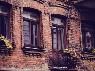 В центре Воронежа отреставрируют 100-летний жилой дом в стиле модерн