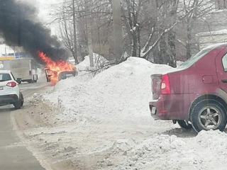 В Сызрани таксист обгорел в машине