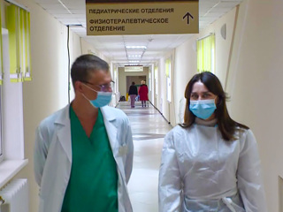 Кемеровские врачи спасли ребенка в небе над Атлантикой