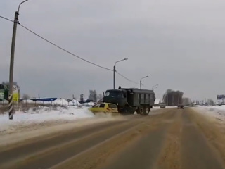 Появилось видео смертельного ДТП с военным грузовиком под Рязанью