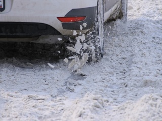 Общественники остались недовольны уборкой снега в Барнауле