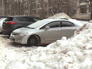 За придавленную снегом машину костромич отсудил у бизнесменов 100 тысяч